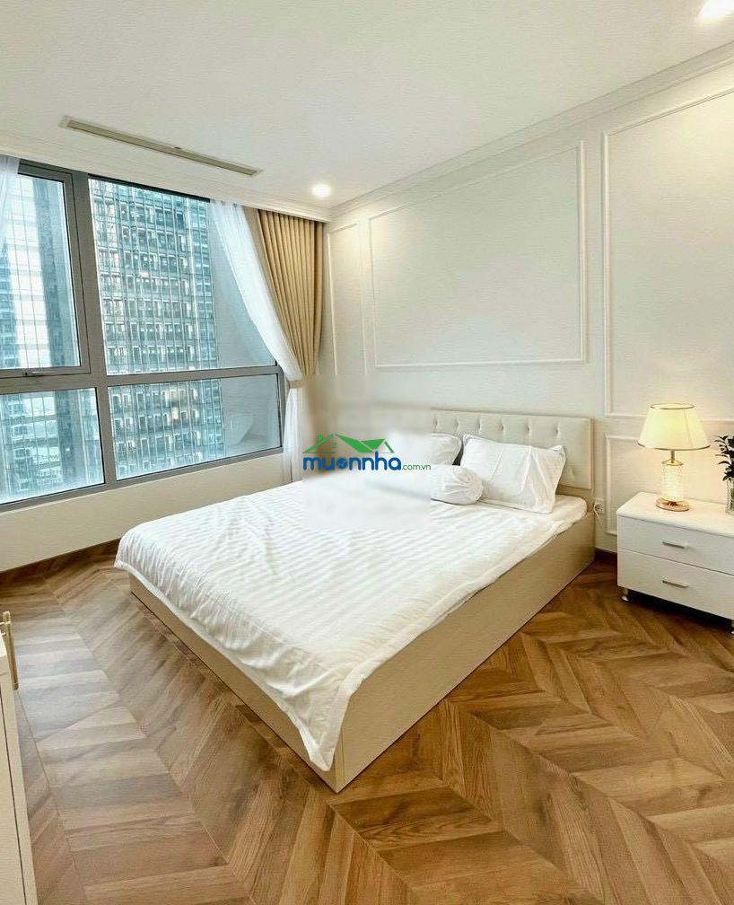 Cần cho thuê gấp căn hộ 2pn the landmark 81 90m2 nội thất cổ điển, mới 100% view sông giá tốt nhất