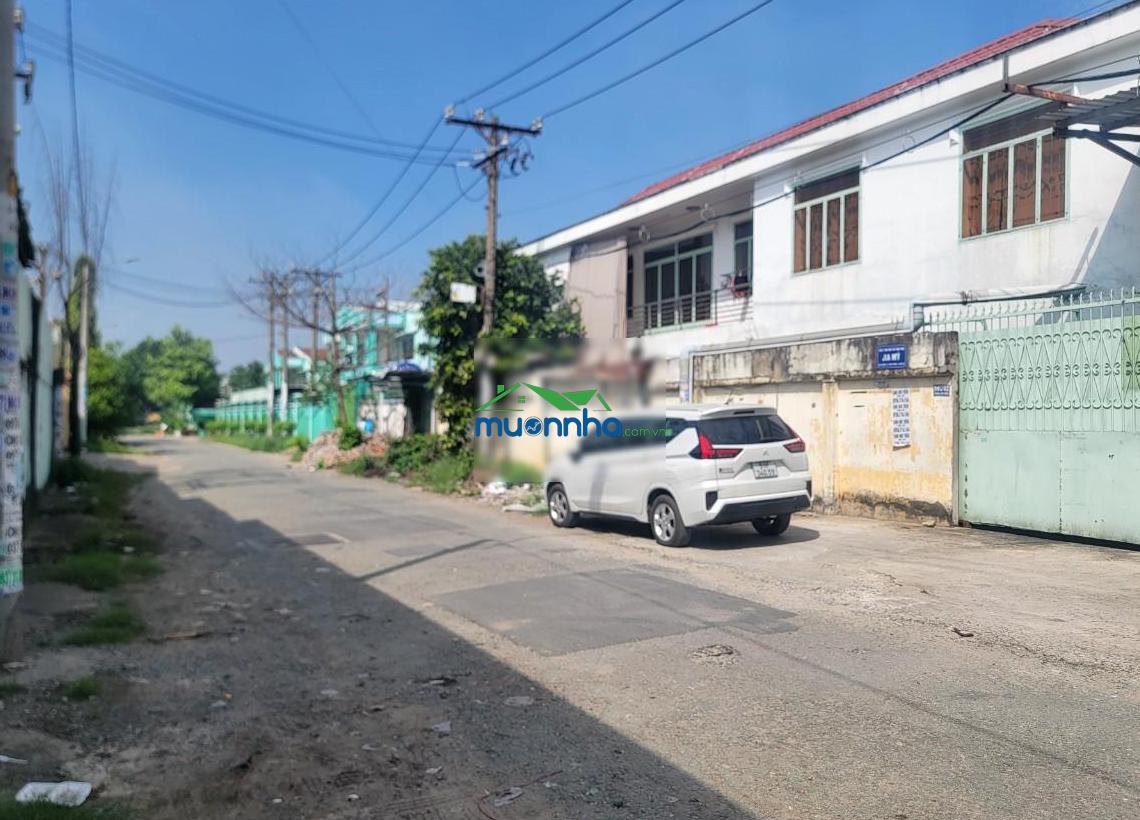 Bán nhà đất khủng hẻm 12m quận bình tân, diện tích 50m x 50m full thổ, thích hợp phân lô, 135 tỷ - 3