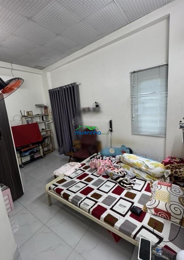 Nhà mới xây 3 tầng, 5m x15m (75m2) 5pn khu phân lô ngay nam long chợ hồ học lãm - hơn 5 tỷ gấp bán