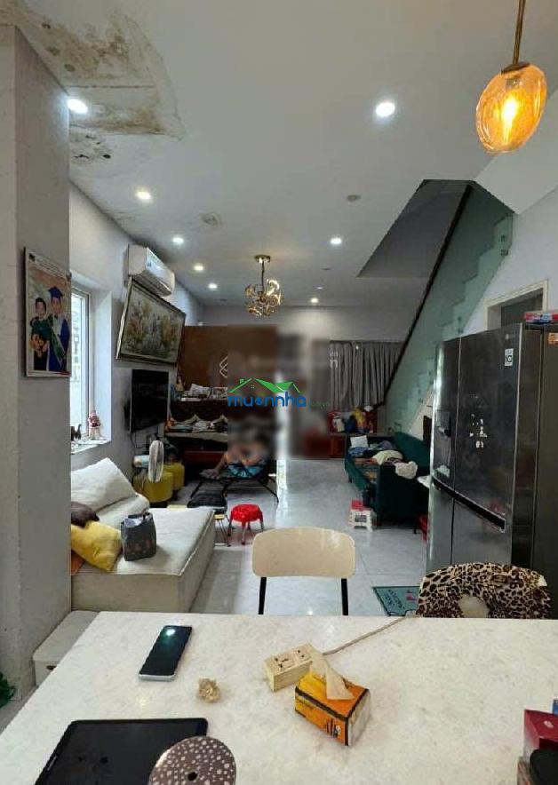 (5x22m) nhà 3 tầng, đường tây hòa vào 30m, đường lớn thông kd, phước long a, chỉ 9.8 tỷ shr
