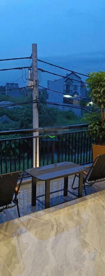 Bán nhà mặt tiền kênh nhà vuông 5,5x17=95m² view đẹp 2 tầng giá 3 tỷ 6 tl