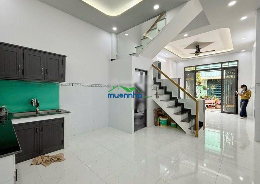 Bán nhà: phạm văn chí, lò gốm, hậu giang, phường 8, quận 6, dt 7.5 x 11m = 82m2 giá 5.4 tỷ