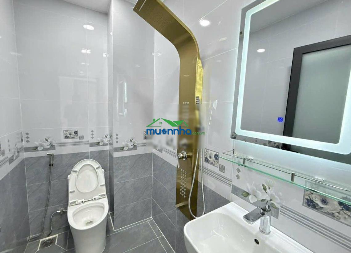 Bán nhà xây mới 4m x15m.xây 1 lửng 3 lầu, hẻm 7m thông lê thị riêng, phường thới an. q12
