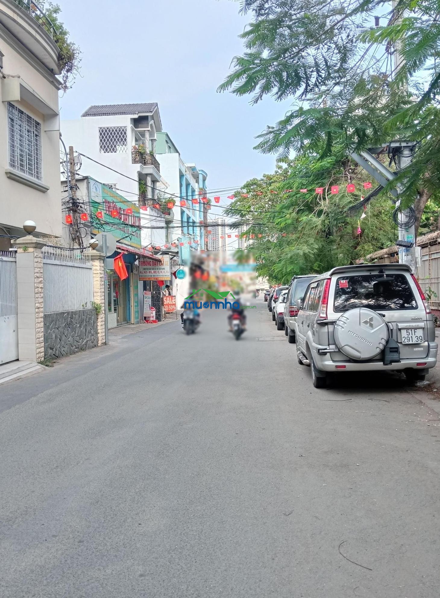 Hiếm bán gấp hxh 5mx14m lâm văn bền q7 chỉ 7,9 tỷ