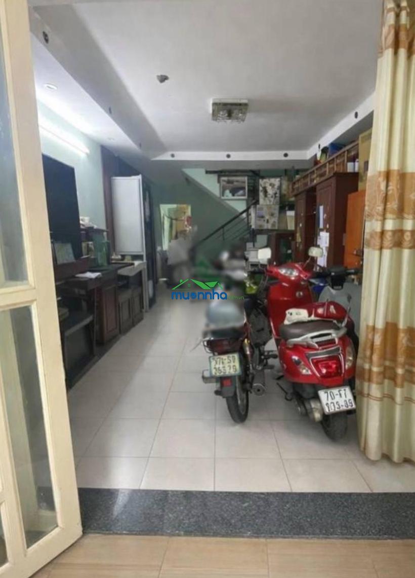 Hxh sát nhà nơ trang long, gần cầu băng ki, dt gần 44m chỉ 7.x tỷ sổ vuông nở hậu.