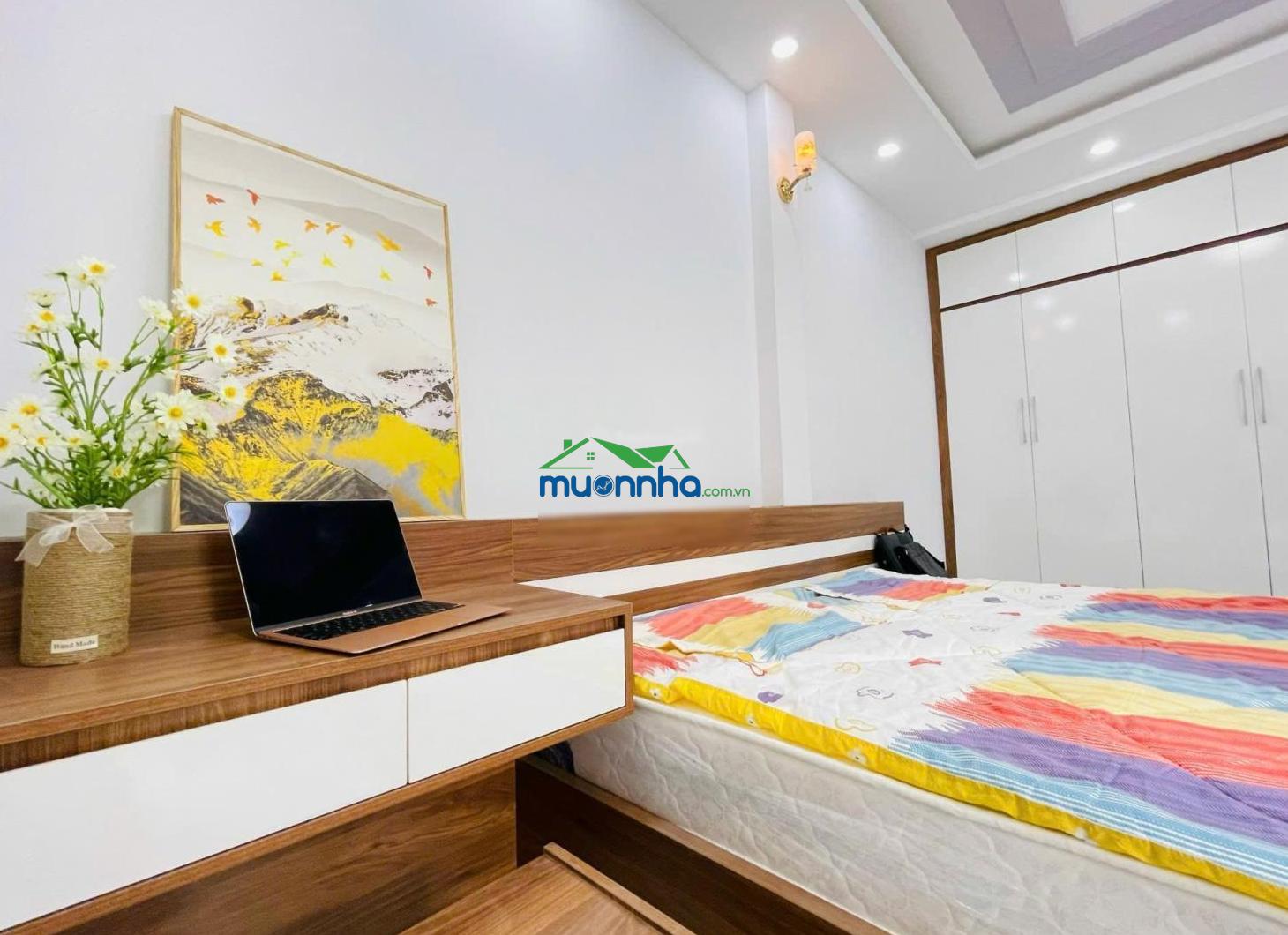 Nhà chdv 5 tầng - có 9 phòng - thu nhập 31tr / tháng - giá 10,5 tỷ