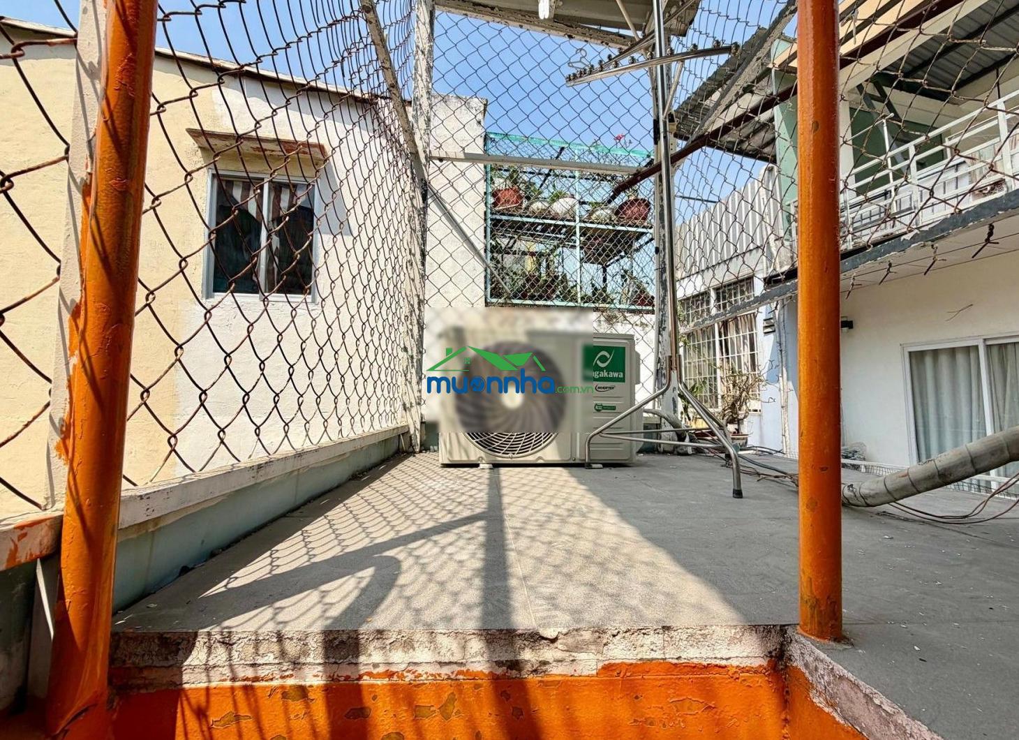Nhà mới xây đẹp, chuyển đến ở liền - cách mặt đường trần hưng đạo 25m - chỉ 4,5 tỷ. - 2
