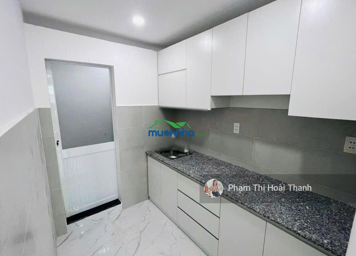 (2.99 tỷ) nhà 2 tầng - 26m2 - ngang 3.9m nở hậu tài lộc - ngay sau uỷ ban quận 9- gần khu biệt thự - 2