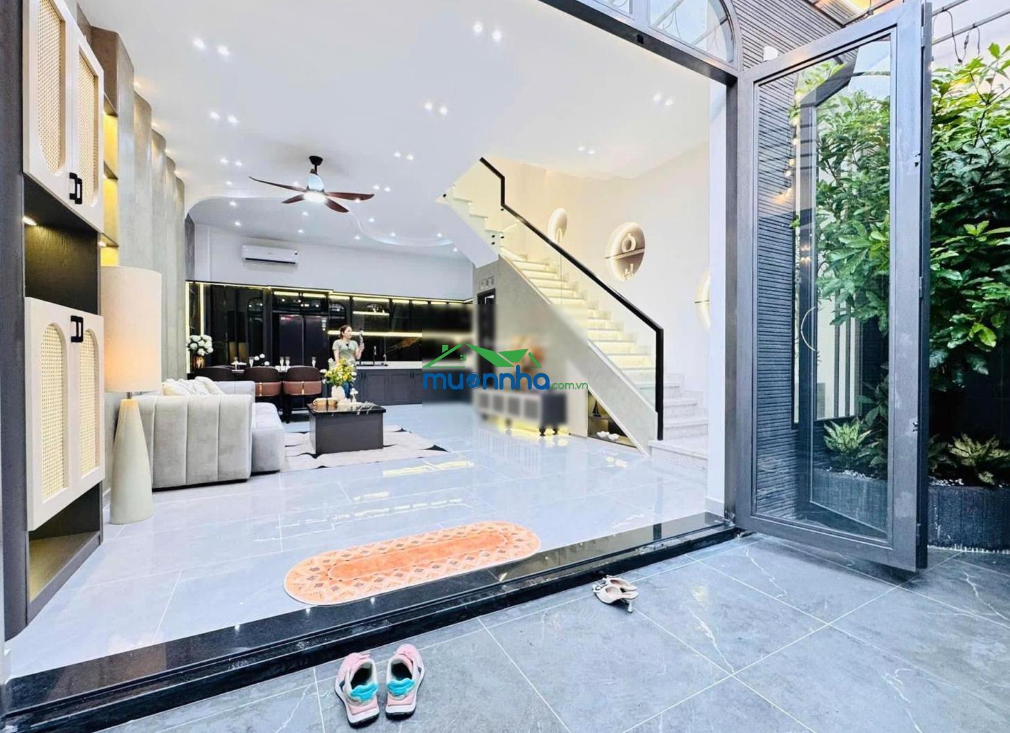 Bán nhanh căn bàn cờ giá 4tỷ990/72m2. gần chợ bàn cờ. đang cho thuê được 26 triệu tháng - 3