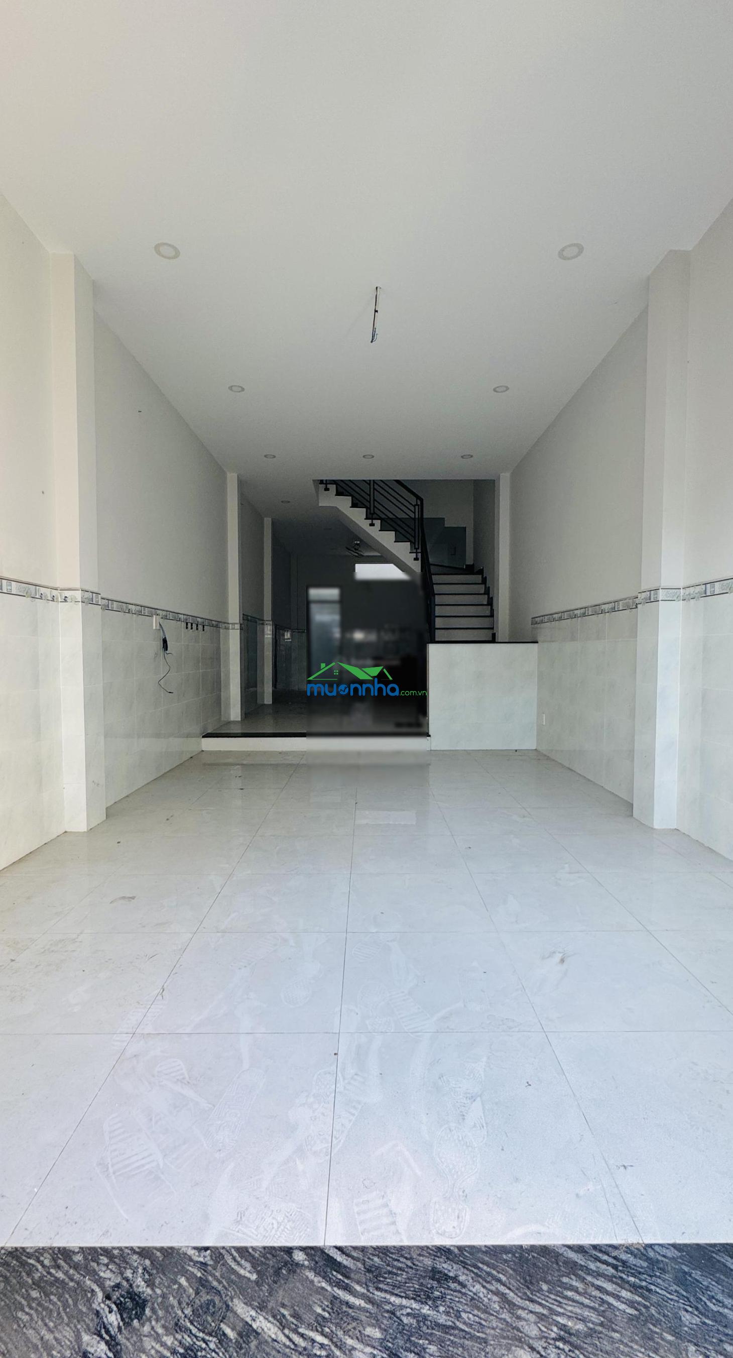 Chính chủ bán gấp nhà sát tân phú, 4x17.5m, đường 8 mét, xe hơi ngủ trong nhà, 6.5 tỷ