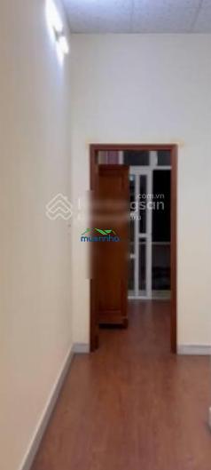 Bán nhà 2 tầng đường nhựa có sân rộng rãi để xe hơi tại nguyễn văn tạo - 2
