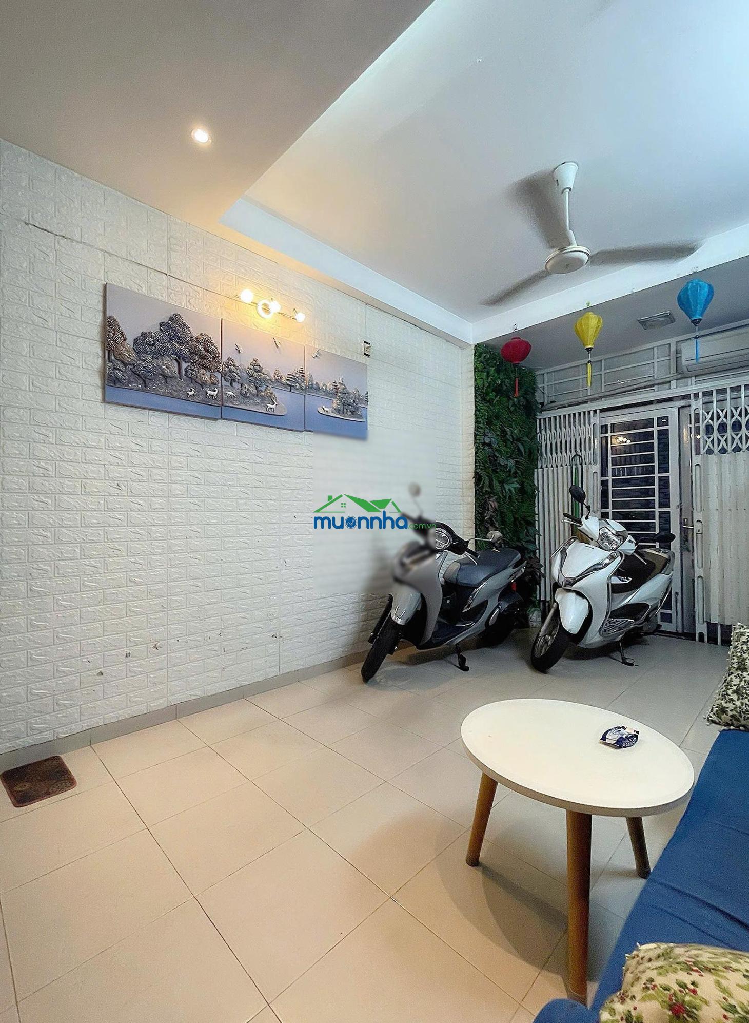 Bán gấp nhà đẹp hẻm 2 sẹc cách mạng tháng 8, tân bình - 6,2 tỷ - vị trí gần sân bay thuận tiện