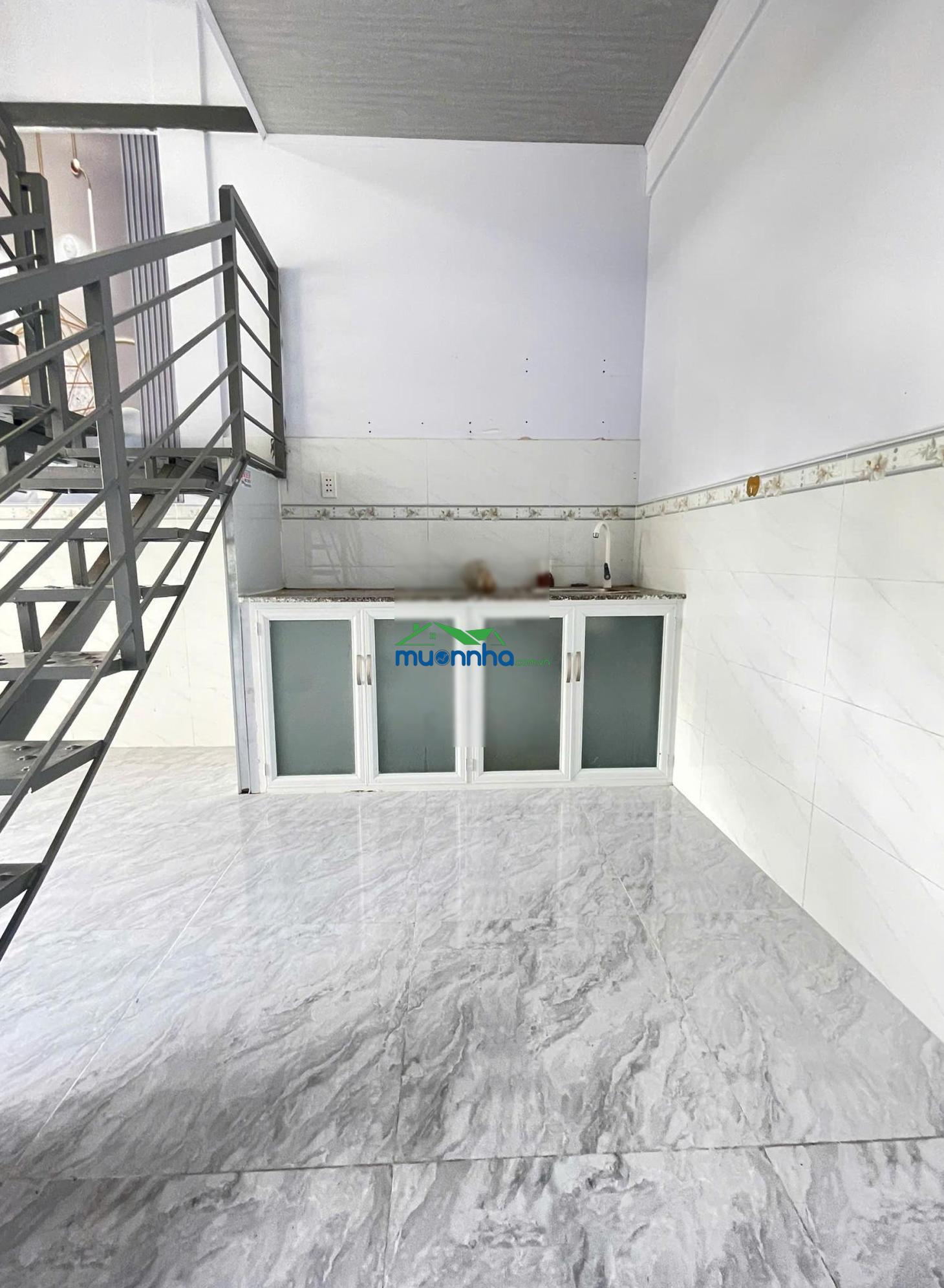 Nhà lửng 4x7m 2pn2wc kdc nước máy, sát chợ, đường oto 585tr, hổ trợ vay, rẻ hơn thị trường 150tr - 4