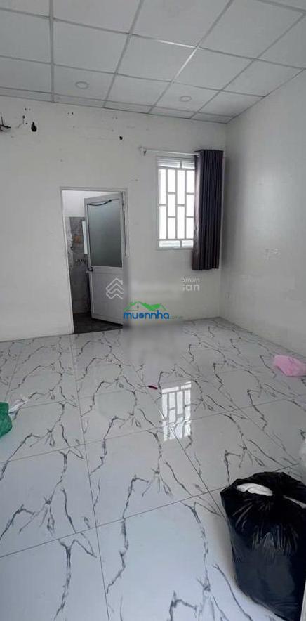 Bán gấp nhà hoàng văn thụ, hẻm 6m trước nhà, 4.3x18m, 3 tầng, 4pn, giá 9 tỷ hơn