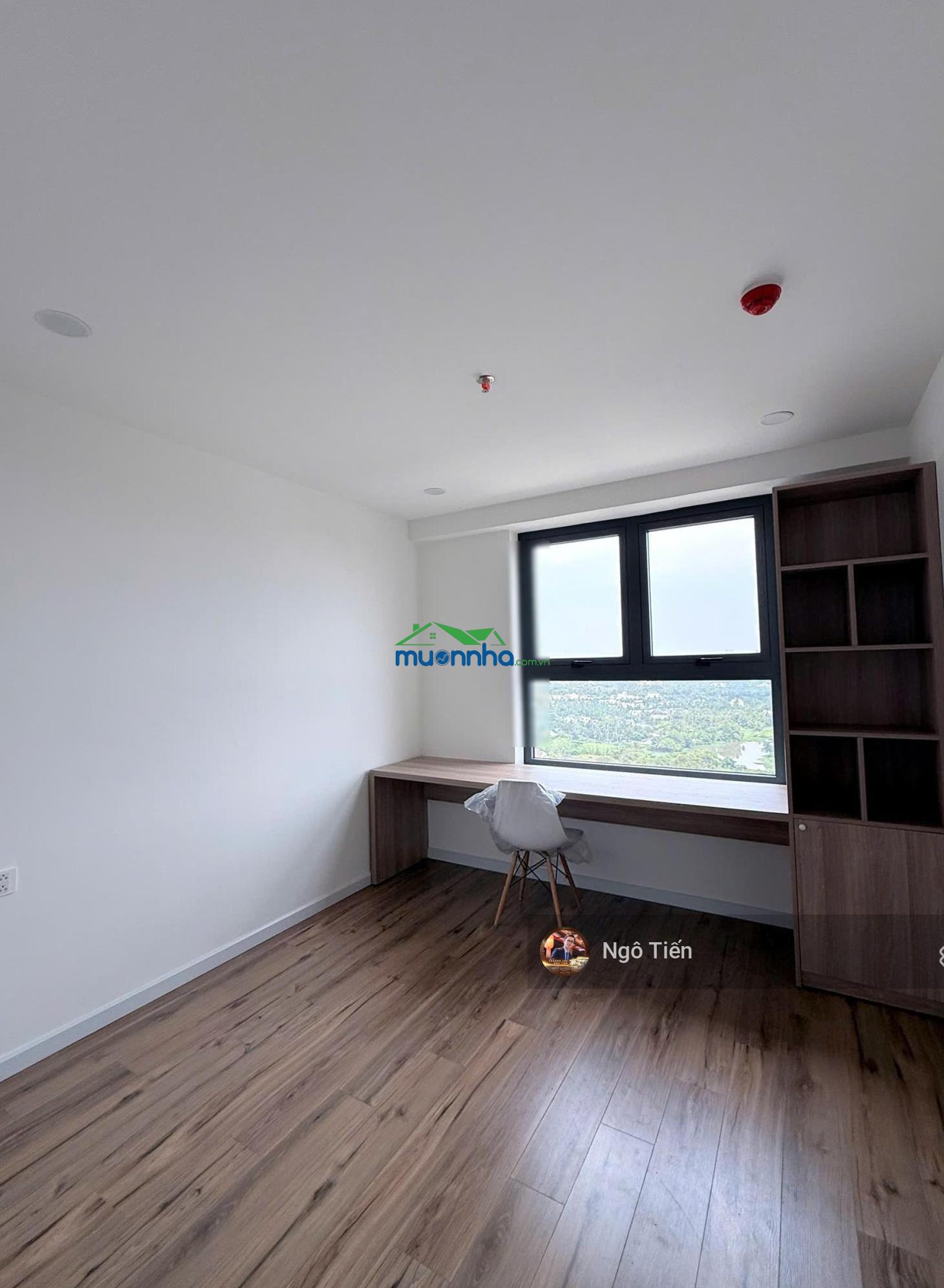 The maison căn góc 3pn 77m2 cho thuê chỉ 6,5 triệu/tháng cả giường, tủ, máy lạnh, rèm