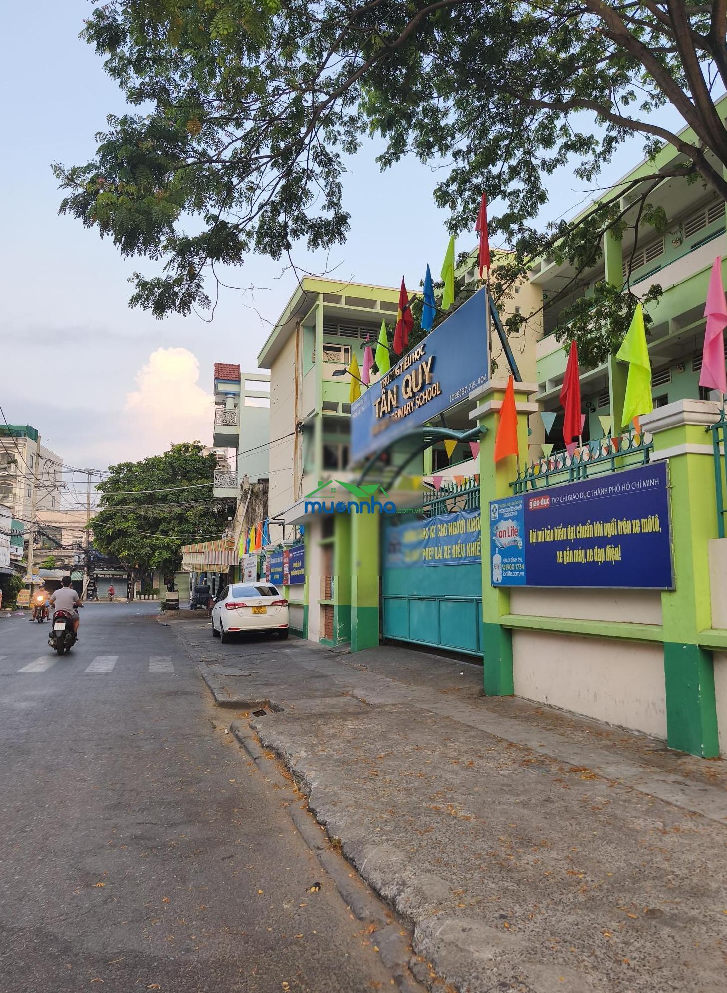 Bán đất tặng nhà 200m2 sổ hồng riêng, chỉ 13 tỷ dòng tiền 40 tr/ tháng, đường lê văn lương quận 7 - 3