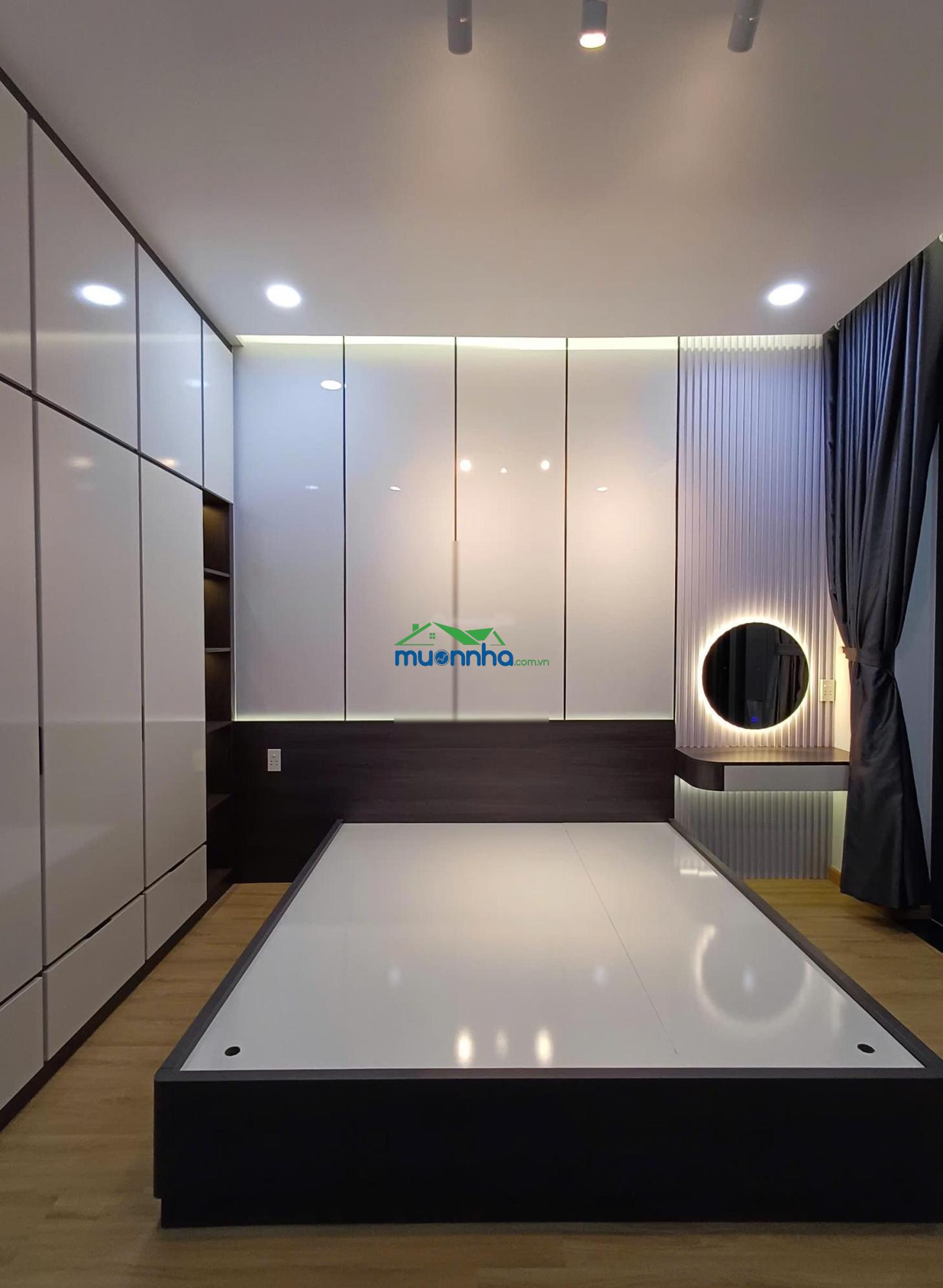 Nhà 2mt hxh tô hiệu 2 chiếc tránh nhau, không lỗi phong thủy 4 x 15m, 3.5 tầng kiên cố, dtcn 53,6m2