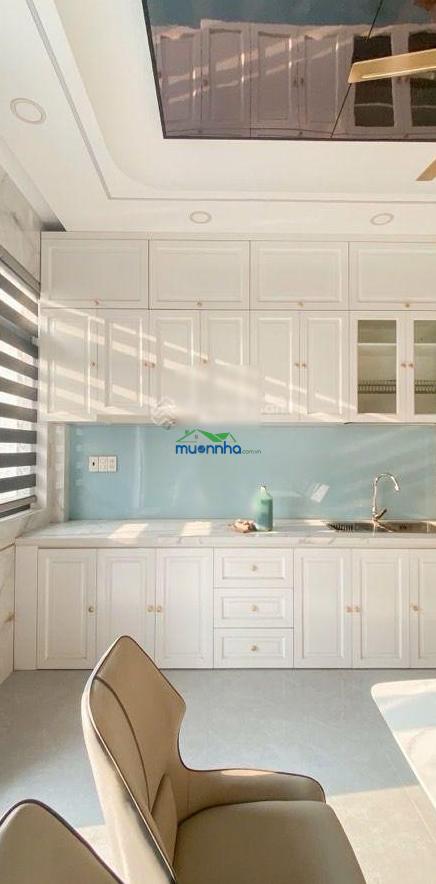 Bán nhà mới xây 5 tầng hẻm xe hơi 8m có lề, nội thất cao cấp, thiết kế lửng ngược, 4x14 chỉ 6,x tỷ