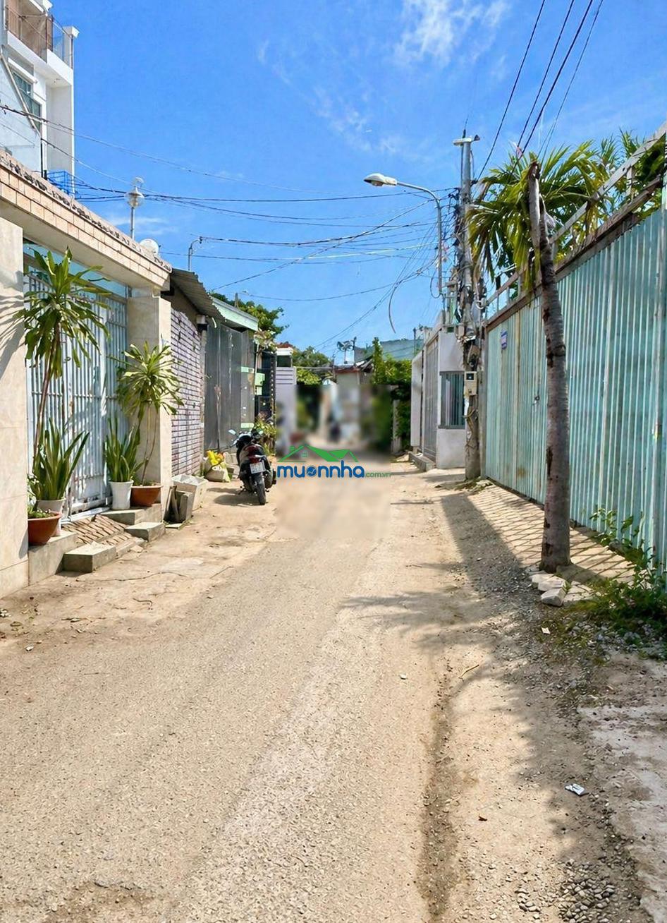 Bán nhà 4x23m, gần nguyễn văn quá, đường ô tô 6m thông, quận 12, chỉ 5.65 tỷ