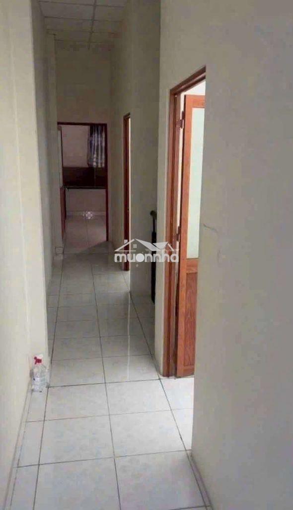 Hót hót hót cho thuê gấp chung cư lầu 3 diện tích 50m, mt 71 tân xuân
