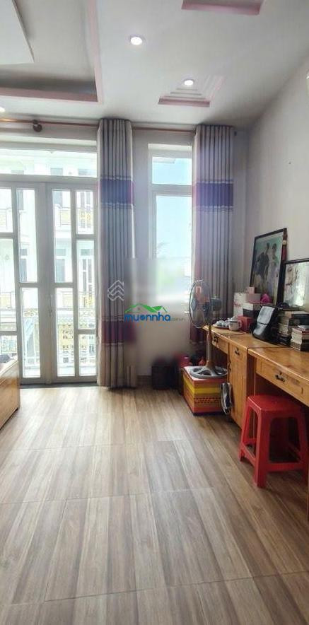 Nhà đẹp ở ngay - hẻm 8m - sát mt hà huy giáp - 4 tầng - gần 70m² - 5,7 tỷ (tl) - 2