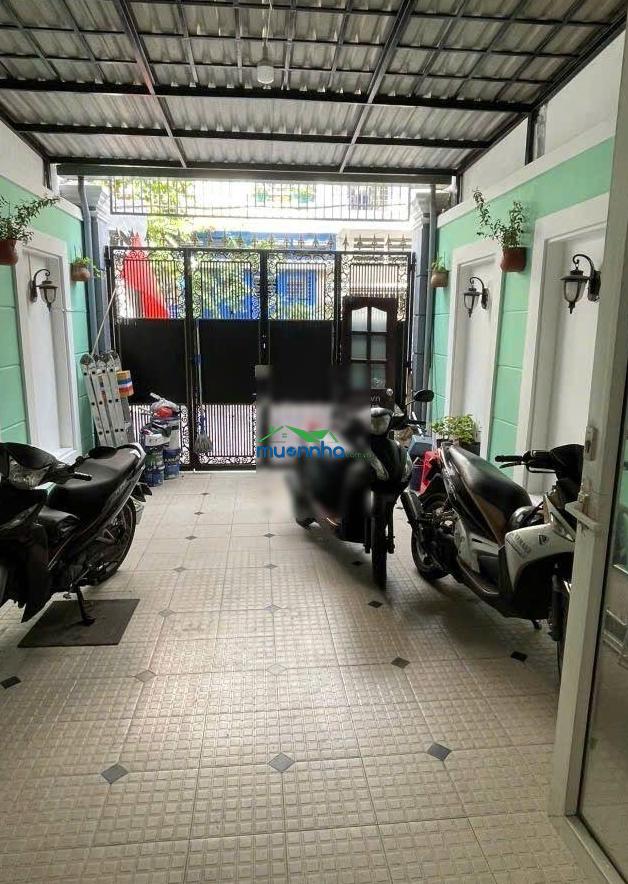 80m² thích quảng đức. p5. pn. sát mặt tiền. 4 tầng. 5pn. 6wc