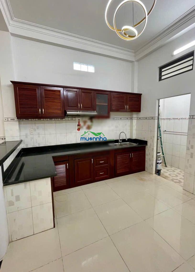 Nhà hiếm giảm sâu! nhà 2 tầng sát chợ hiệp bình, hbc, thủ đức
