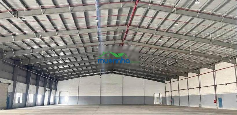 Cho thuê kho xưởng 3800m2 dĩ an bình dương, pccc tự động, pháp lý đầy đủ, xe cont