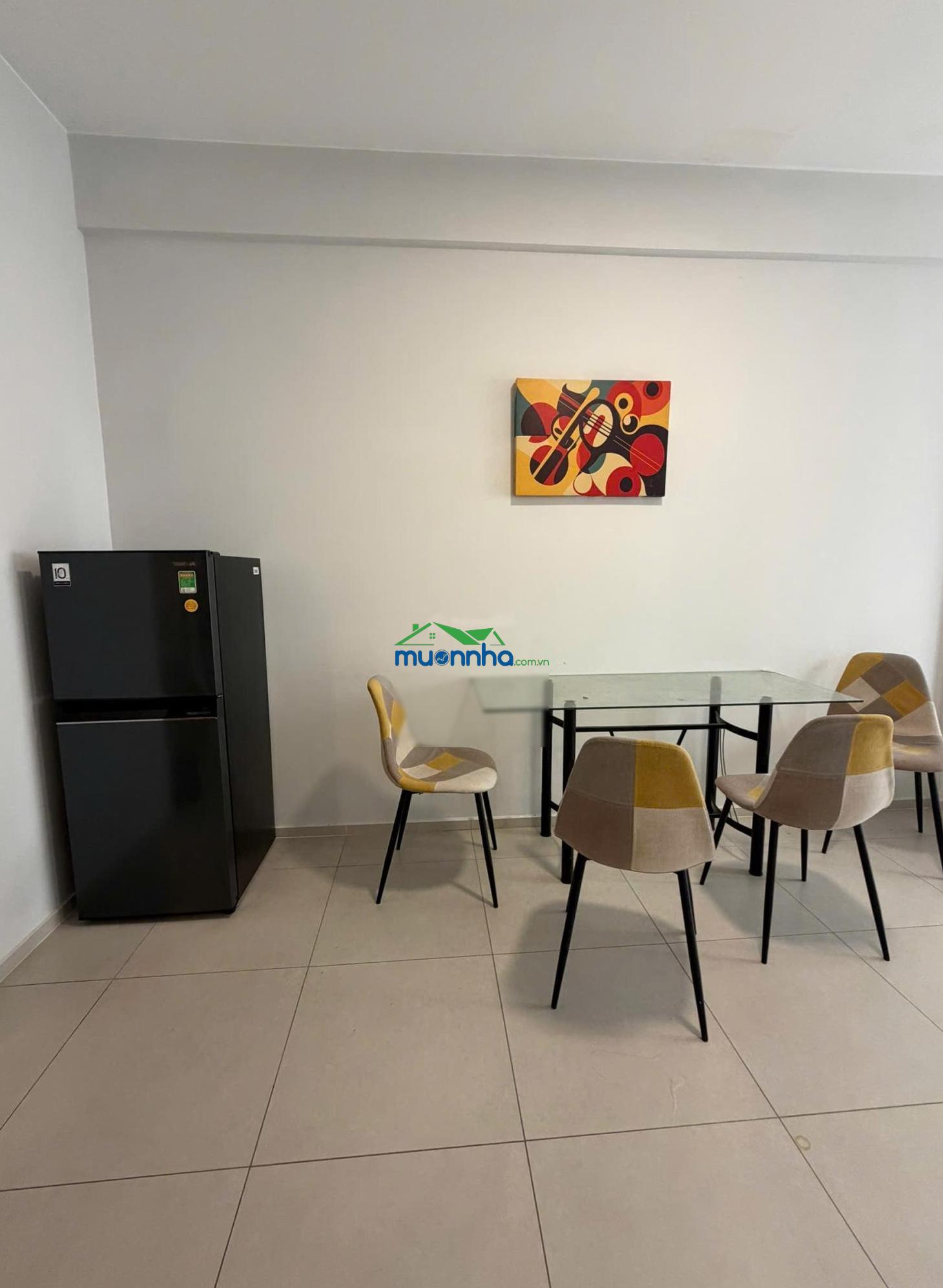 Căn 2pn có đầy đủ giường tủ. giá thuê chỉ 8tr/tháng. lh hương 0909 086 *** inb zalo