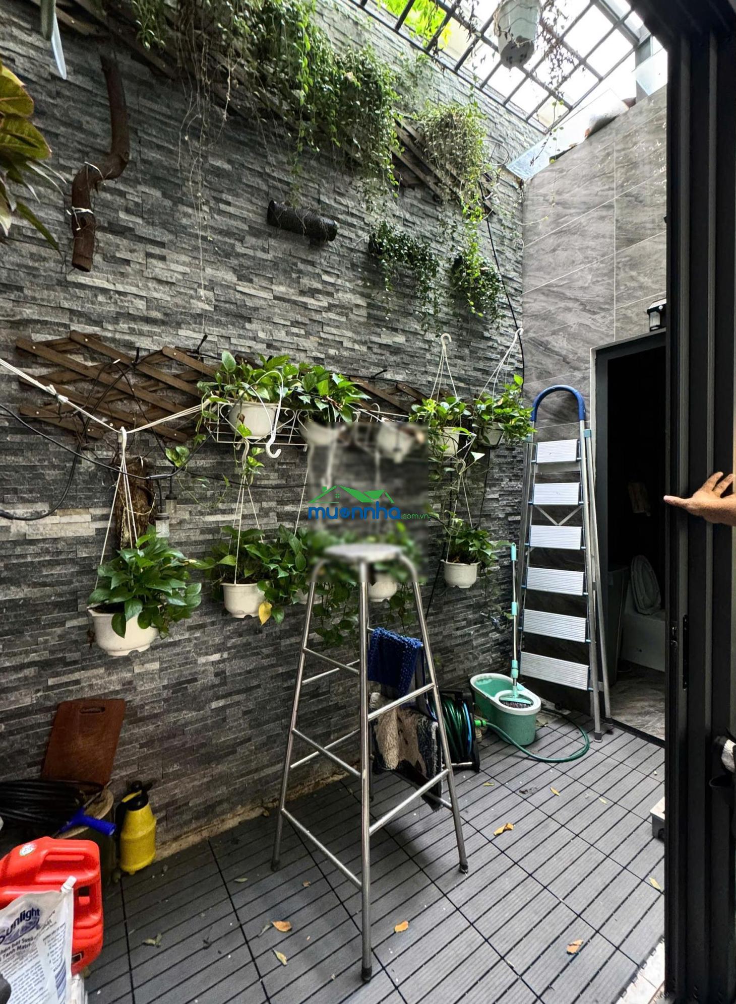 Rất thiện chí bán nhà hẻm 9m đặng thùy trâm, dt: 5x14m. trệt 2 lầu st. 4pn, 5wc, gần công viên