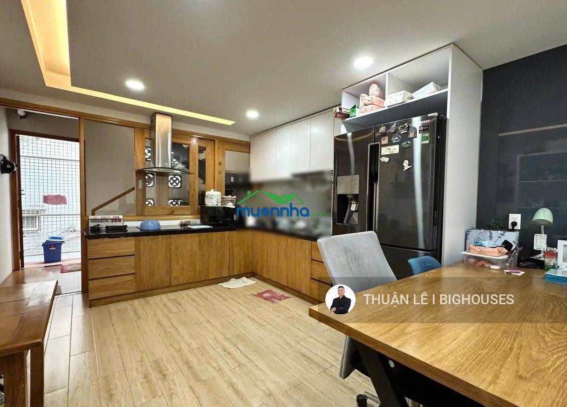 Vị trí số 1 tân định (4,2x18m) nhà đẹp & hẻm sang. đối diện nhà thờ màu hồng đường hai bà trưng q1 - 2