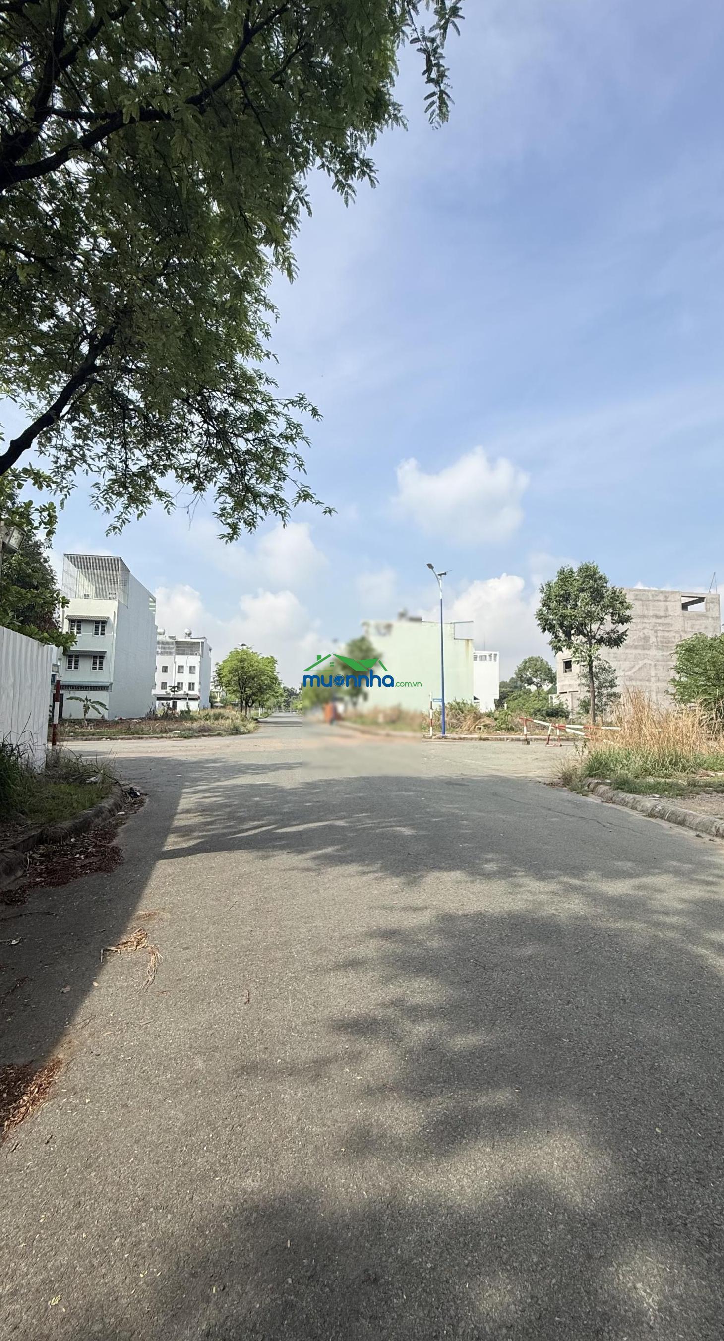 Cần bán lô đất 100m2 đối diện chung cư trong khu đô thị bình nguyên - 3