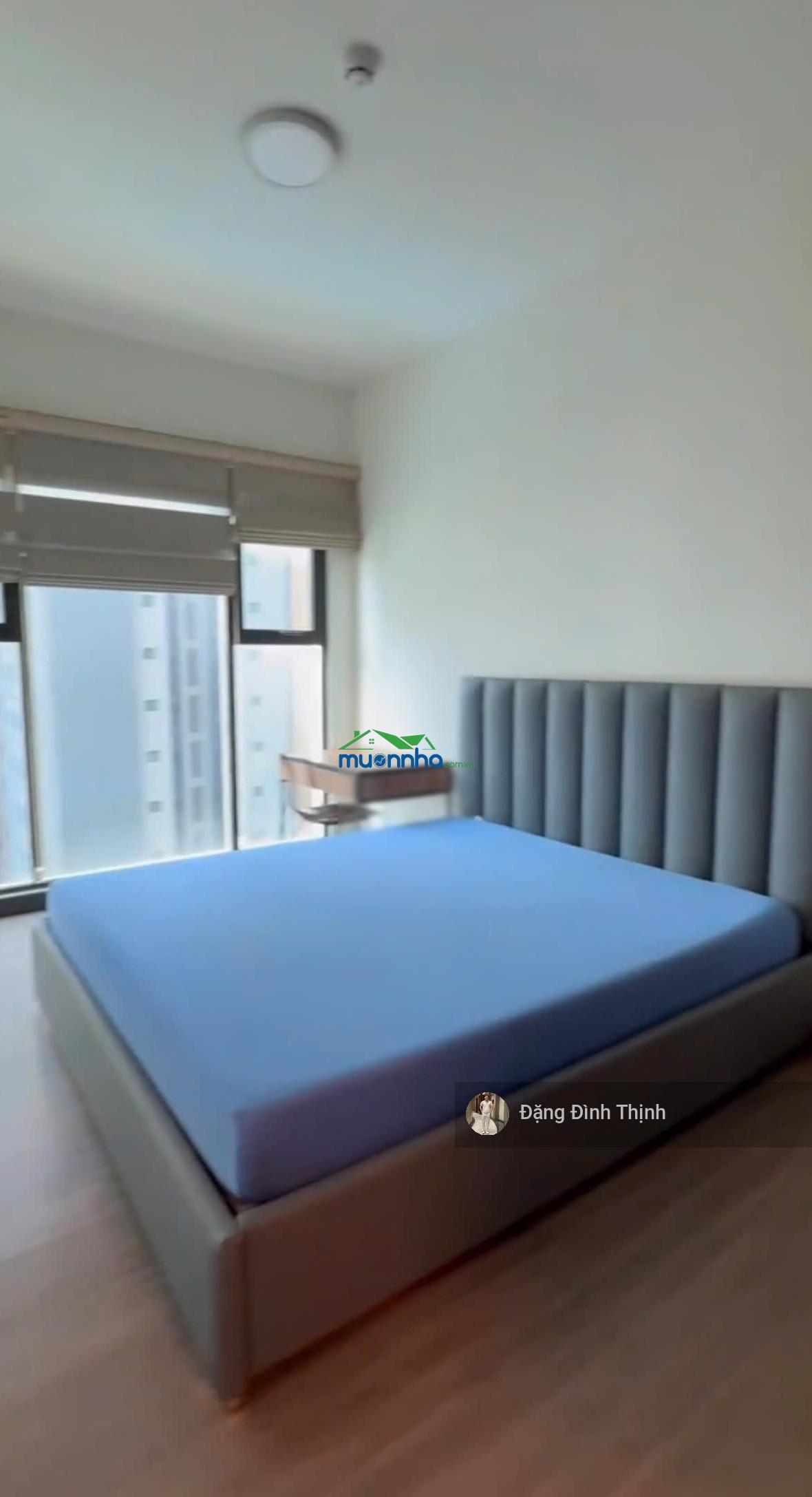 Thuê de la sol 2pn2wc m2 mới 100% ban công view sông bến vân đồn quận 4 sát q1 q3 lh 0775 924 ***