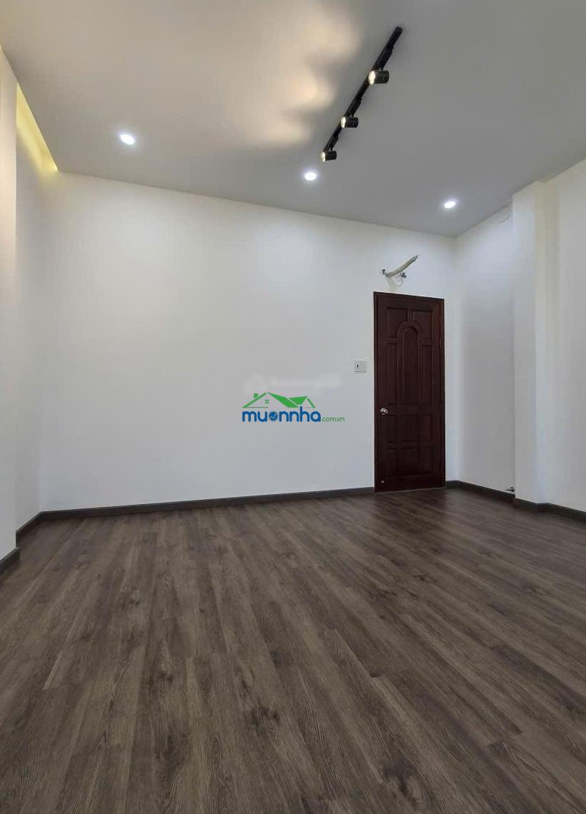 Bán nhà mới 4 tầng ngang 4,5m, hiện đại hẻm 8m, giáp quận 11, công viên đầm sen.