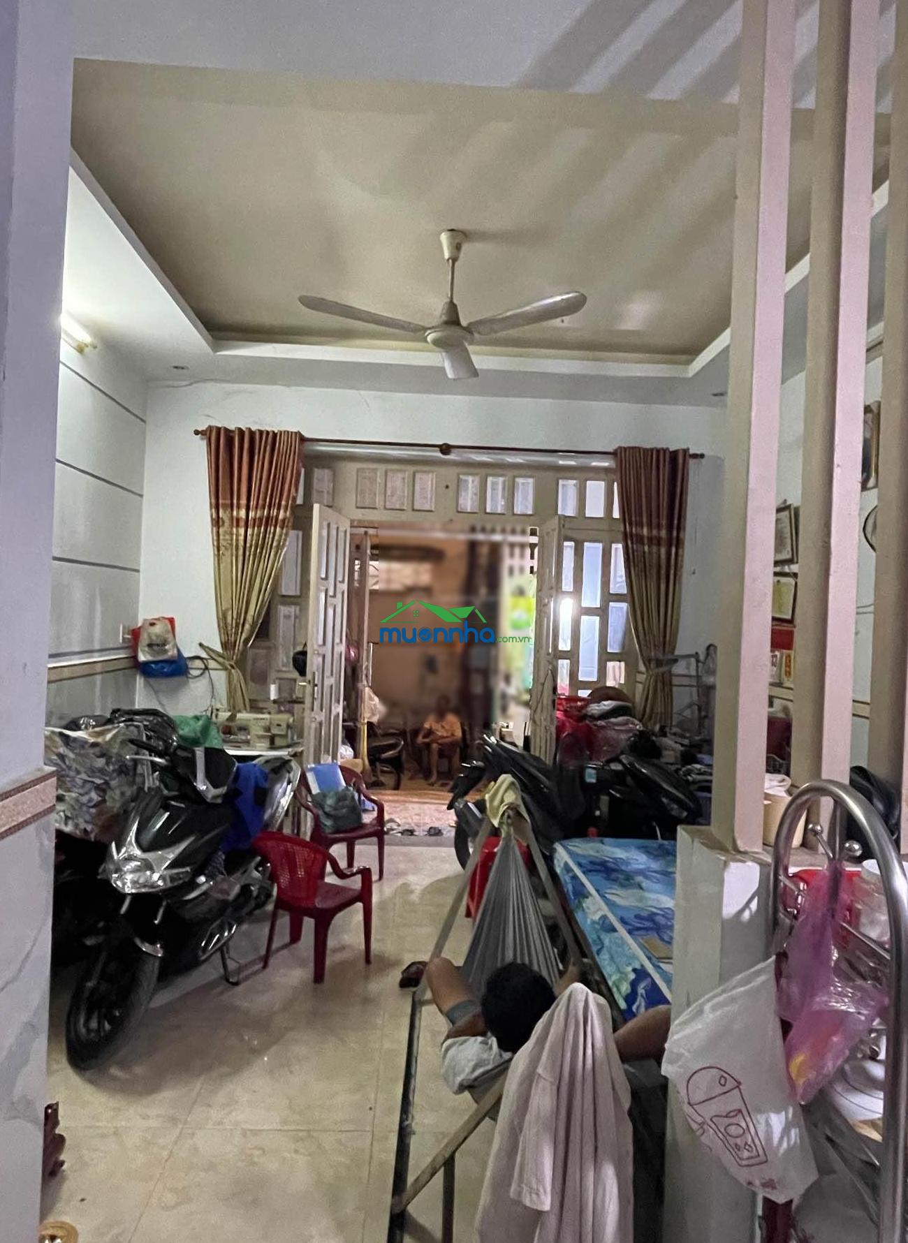 Chủ ngộp bank cần ra gấp - 6,2 tỷ - 4,5m x 16m - 2 mặt trước sau - hẻm rộng thoáng - hàng xóm thâ - 2