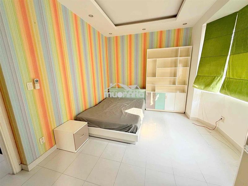 Cho thuê bt 2 lầu 3pn