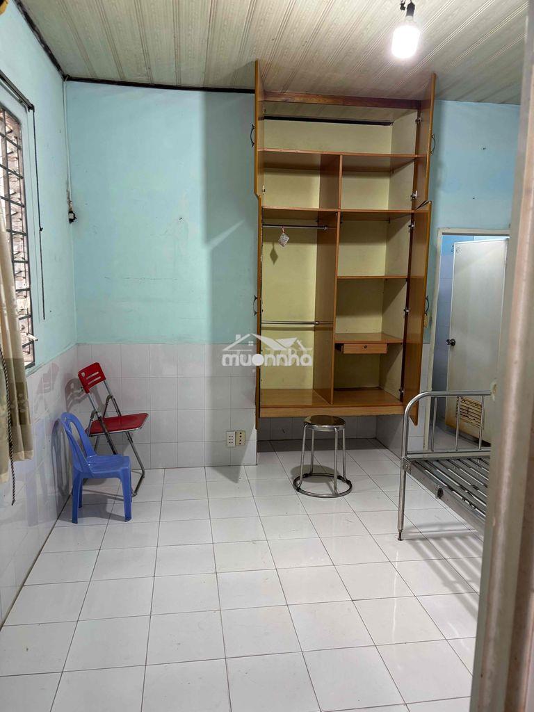 Phòng 30m2 ngay lăng cha cả không chung chủ để xe, wc riêng giờ tự do