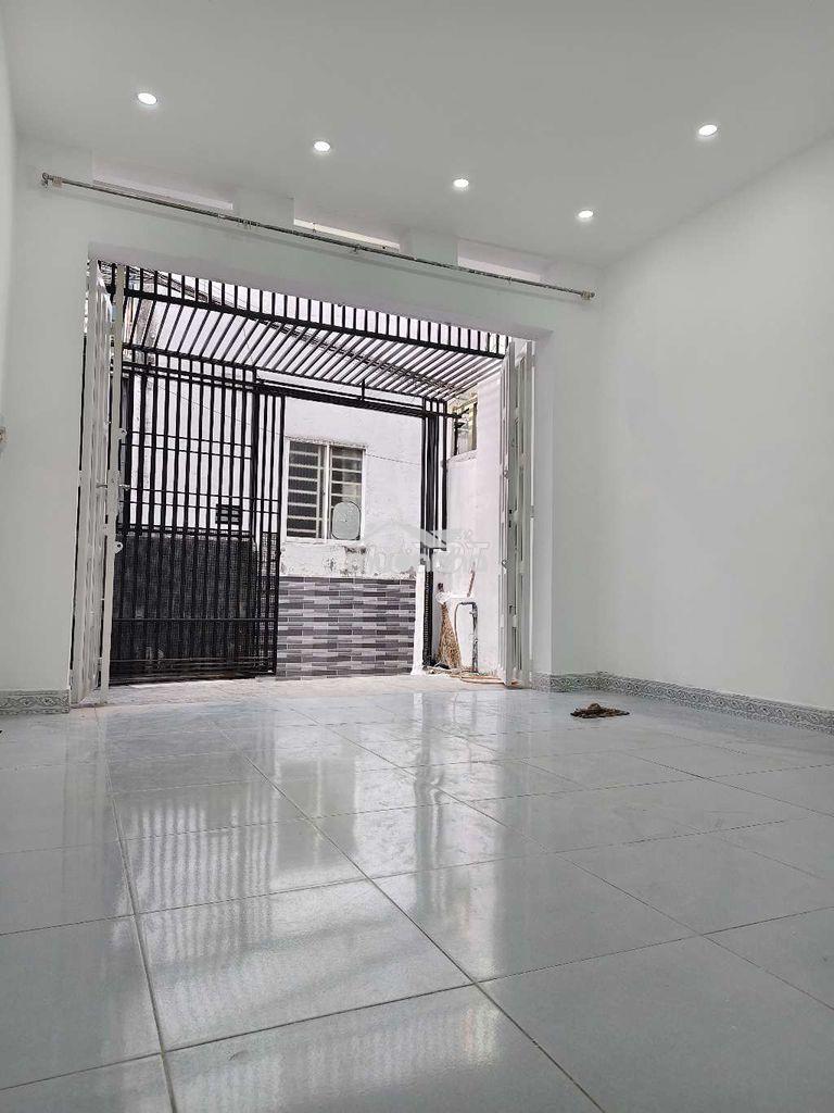 Cho thuê nhà nguyên căn âu cơ đồng đen , 3pn 4.2m x 15m 9tr/th