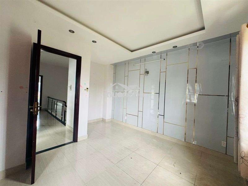 Bán nhà 2 lầu 80/8a lã xuân oai q9 giá 6,5 tỷ
