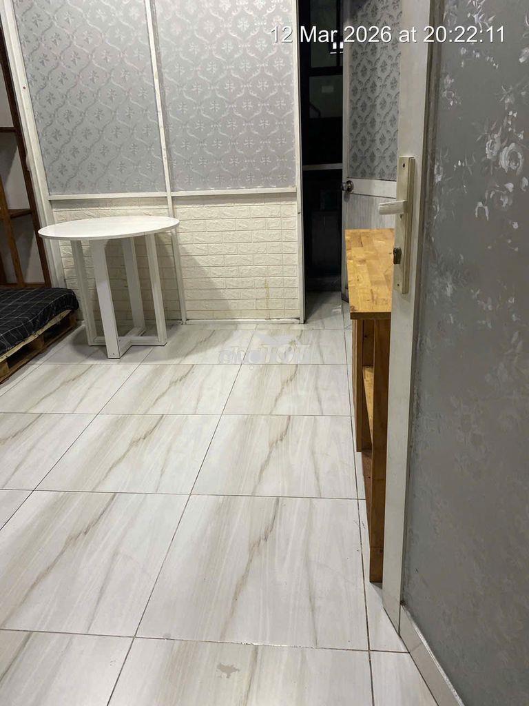 Cho thuê phòng ban công, của sổ, wc riêng