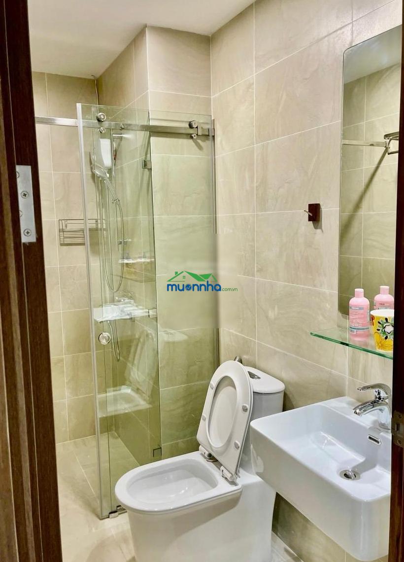 Opal skyline cho thuê studio: 4tr; 1pn 4,5tr; 2pn 5tr và 3pn 7tr, nhà trống ở ngay