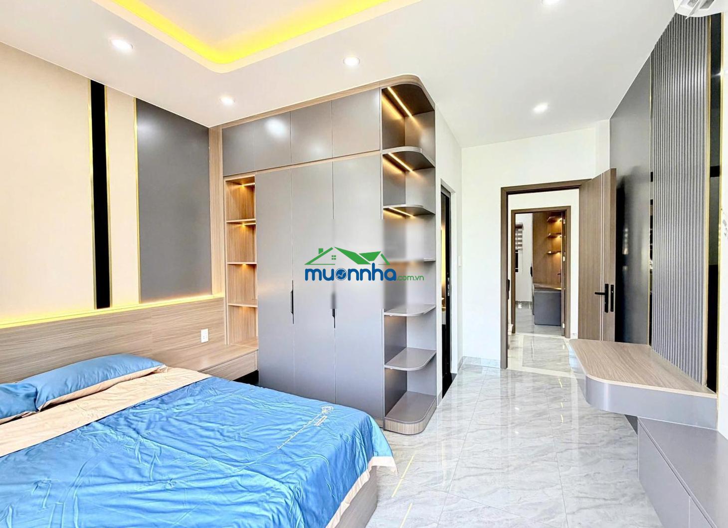 Nhà mới 3 tầng đường hà huy giáp - mặt tiền sông vàm thuật - 100m2 - gần cầu phú long - nhỉnh 6 tỷ - 4