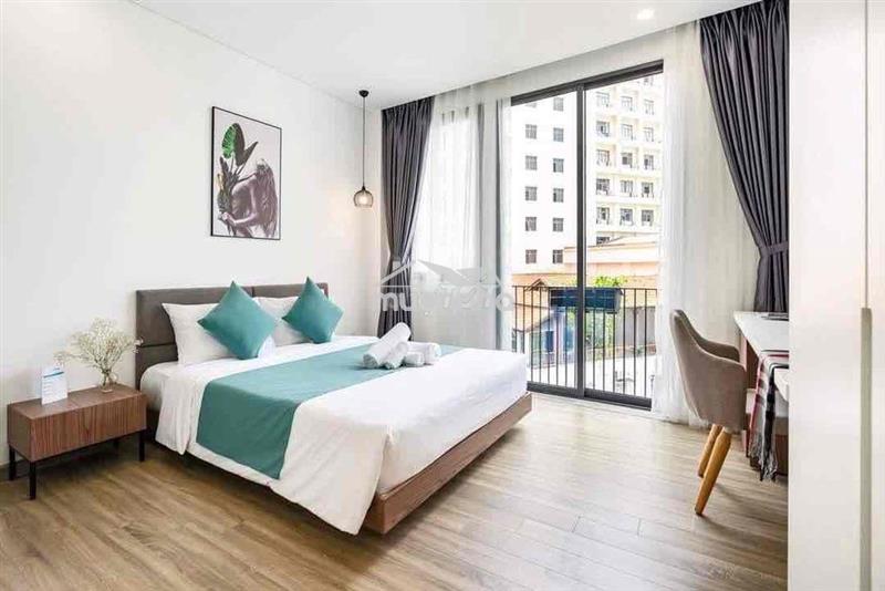 Cho thuê căn hộ ban công 40m2 đường nguyễn trãi q1, gần ngã sáu phù do