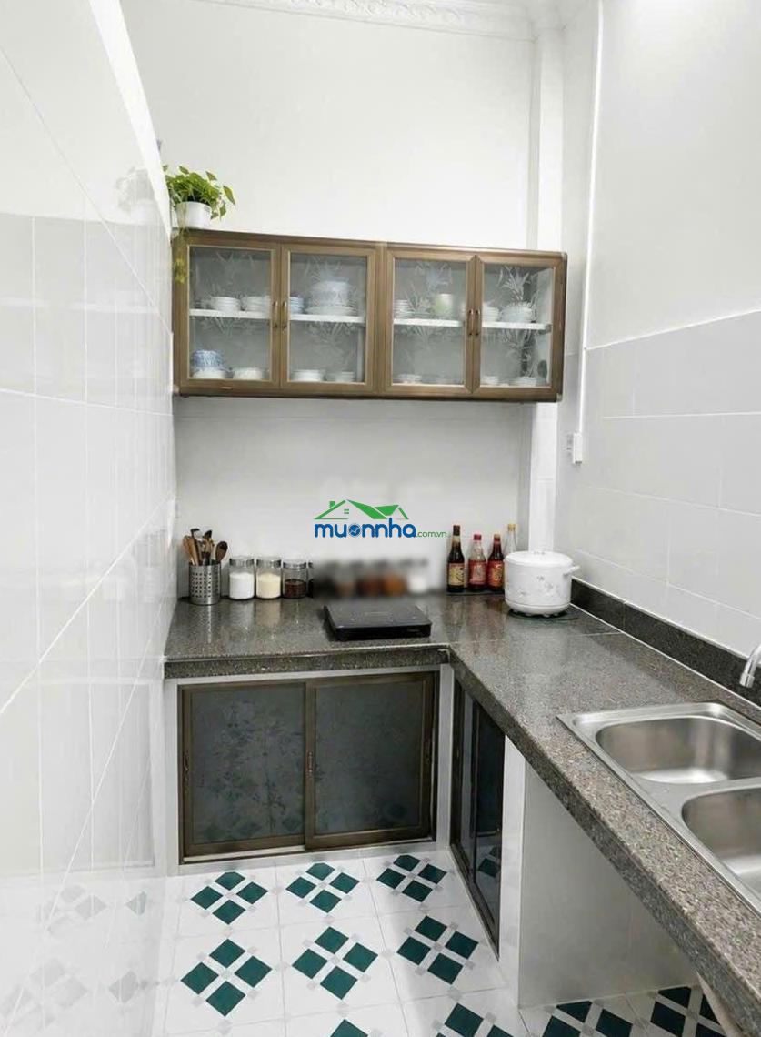 Nhà nở hậu đẹp sát mặt tiền trường chinh quận 12 giá 4,5 tỷ