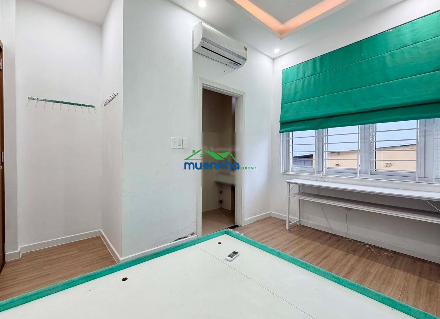 Hẻm ô tô vf3 - đặng thuỳ trâm giao nguyễn xí cn: 42m2 (4.2x10) 4 tầng mới sau căn mặt tiền - 6.8 tỷ