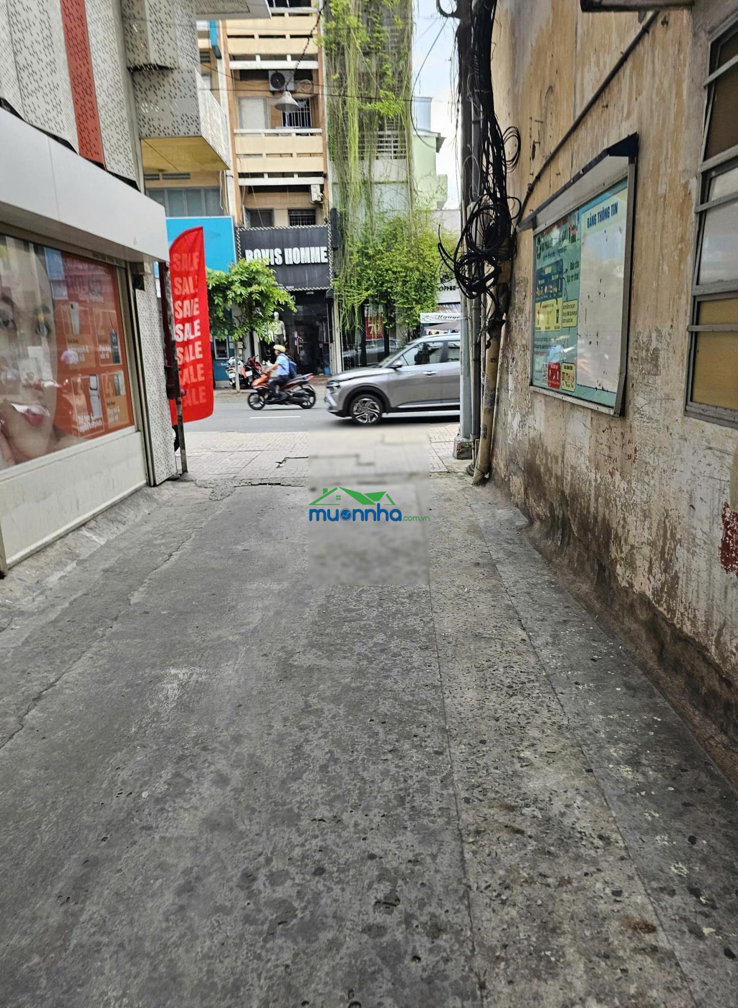 Bán nhà 3 lầu hẻm xe hơi đường nguyễn đình chiểu q3. dt 4.5x14m giá 12.5 tỷ