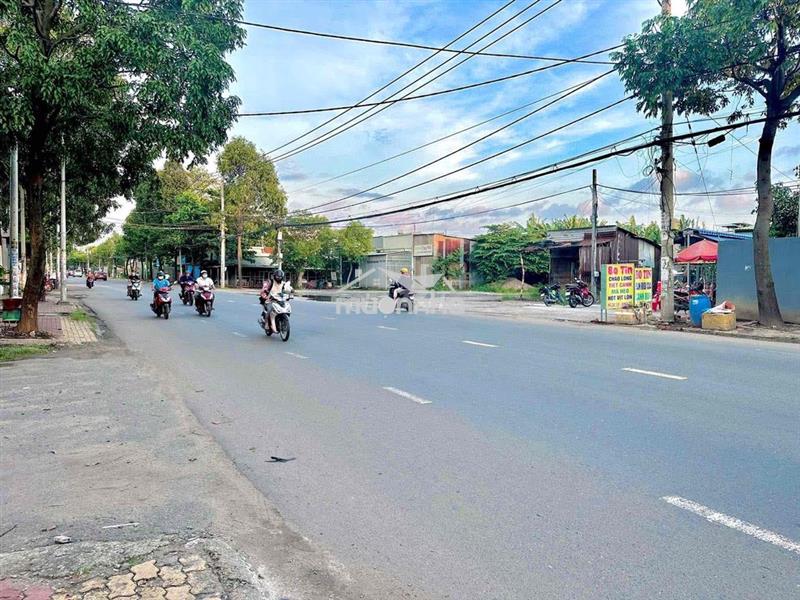 Lô đất mặt tiền đường dân cư. vị trí 2 đường bùi hữu nghĩa