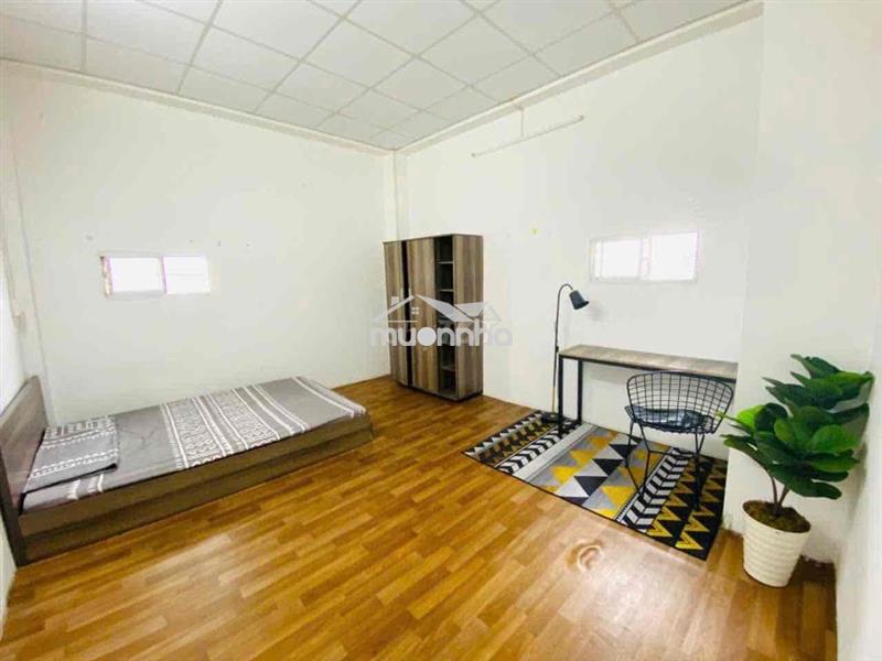 Cho thuê phòng trọ tách bếp/ phòng ngủ riêng mặt tiền huỳnh tấn phát