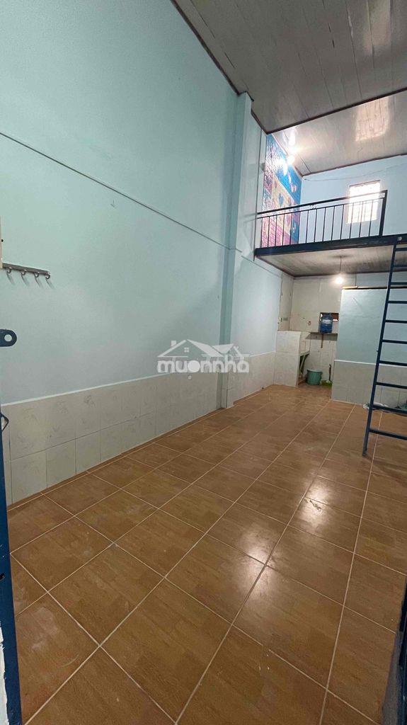 Nhà trọ thoáng mát q9- 2,8 triệu/ t-nguyên căn
