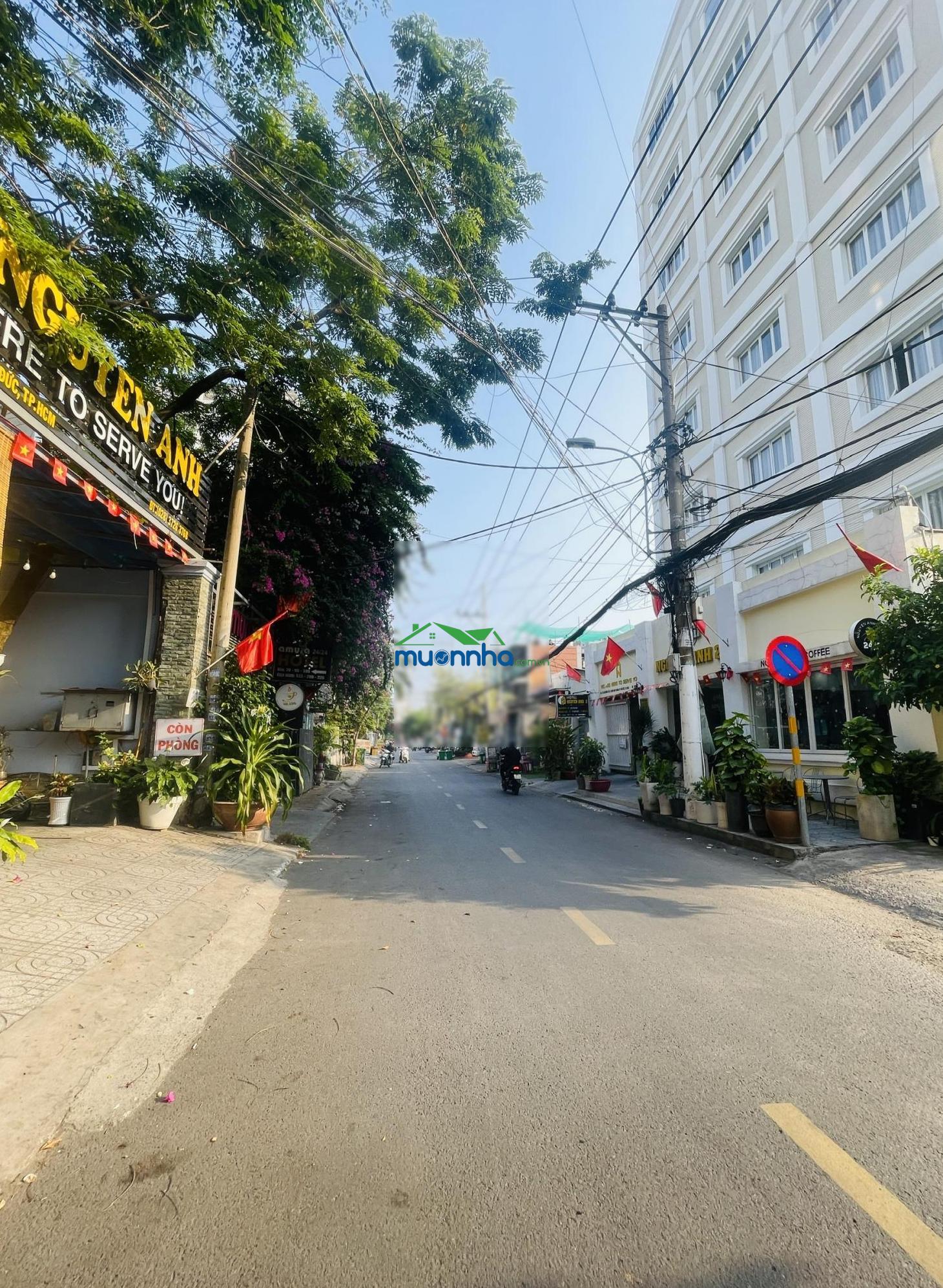 Nhà 2 mặt tiền - 90m2 ngang 5m - đường 18 hiệp bình chánh thủ đức - đường 2 xe hơi - xd cao tầng - 4